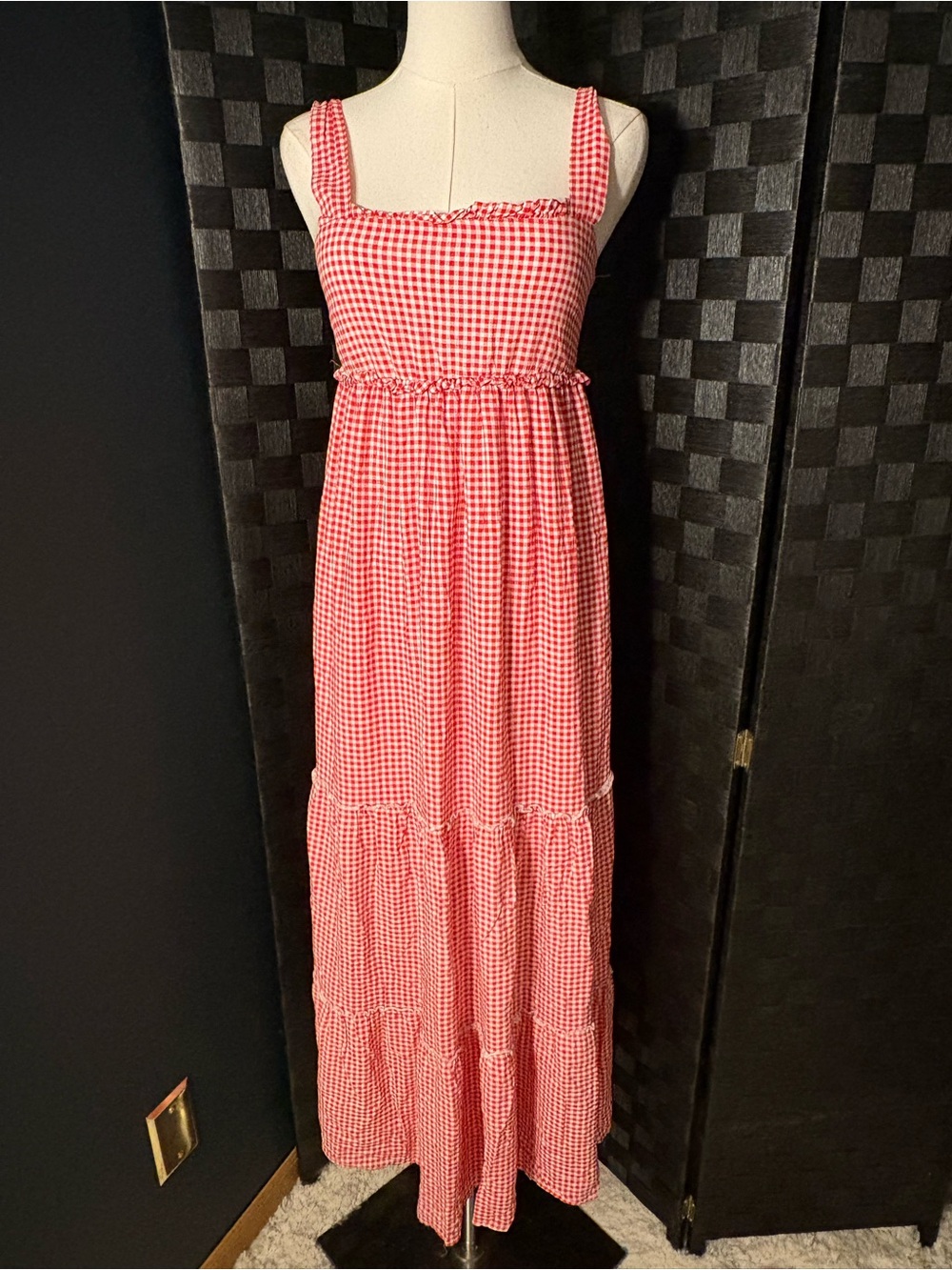 Forever 21 Gingham Tiered Maxi Dress Red White Smocked Square Neck Summer Plaid